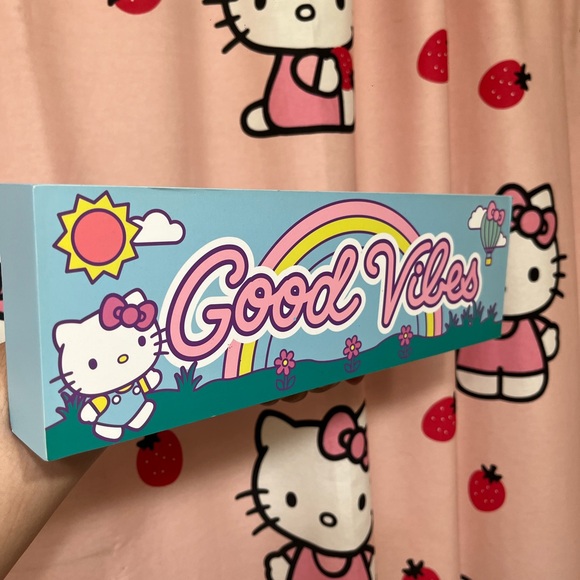 Hello kitty wall art - Picture 4 of 6